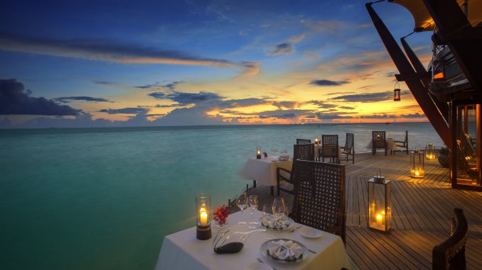 BarosMaldives_Lighthouse_Twilight