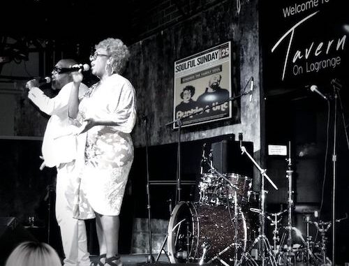 JPG Ava+Fatin are Kindred The Family Soul Performing on Stage New Album Release "Auntie and Unc" - OTRC - Exclusive Interview - Splash Magazines Worldwide - Photo Credit Tracey Bond - Splash Magazines LA Chicago Worldwide - On Location Tavern On Lagrange