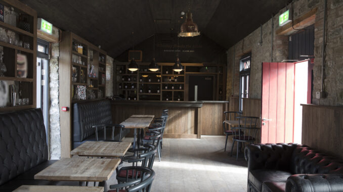Whiskey Lounge